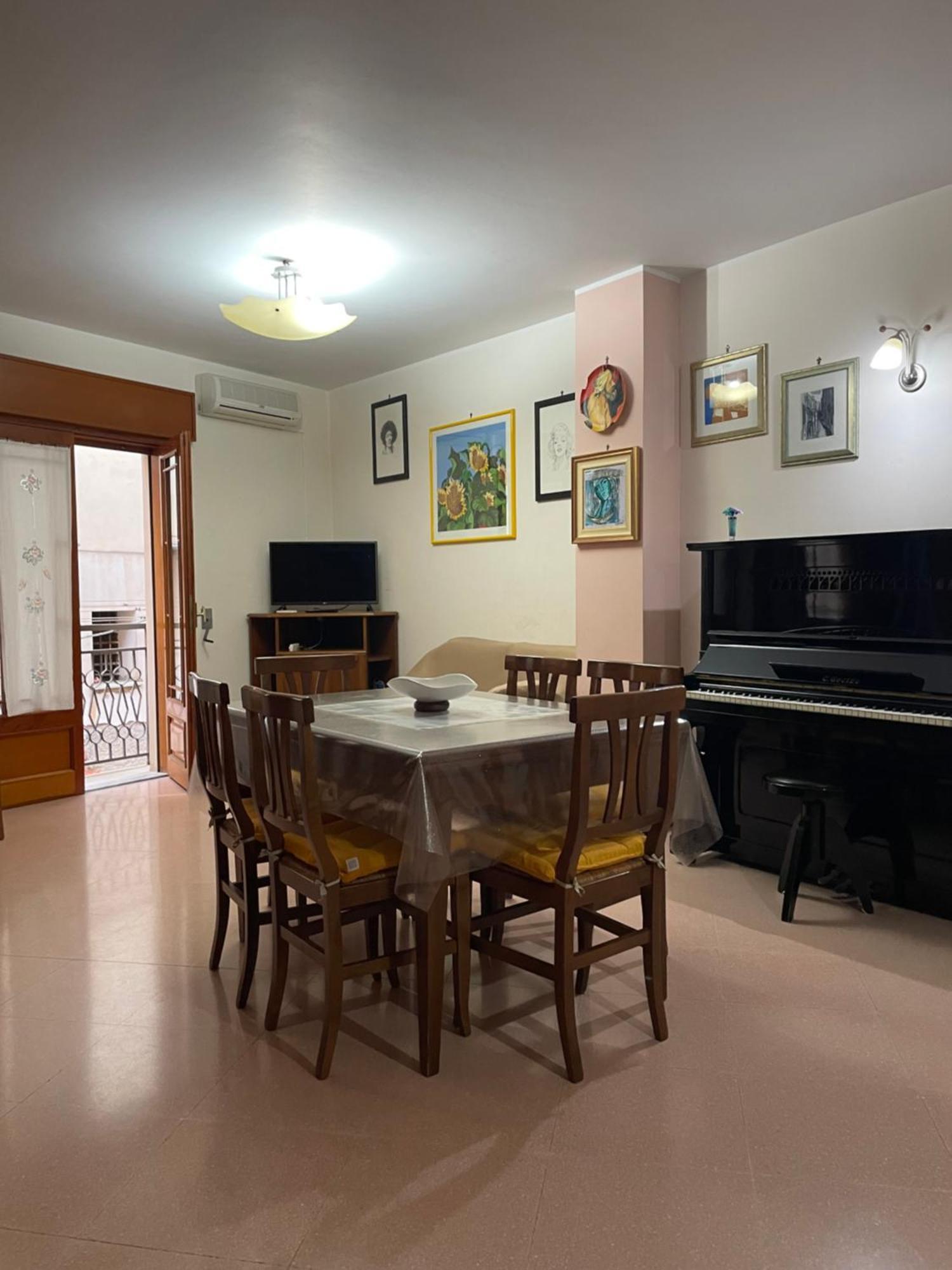 Apartament La Casa Nel Cortile Castelbuono  Zewnętrze zdjęcie