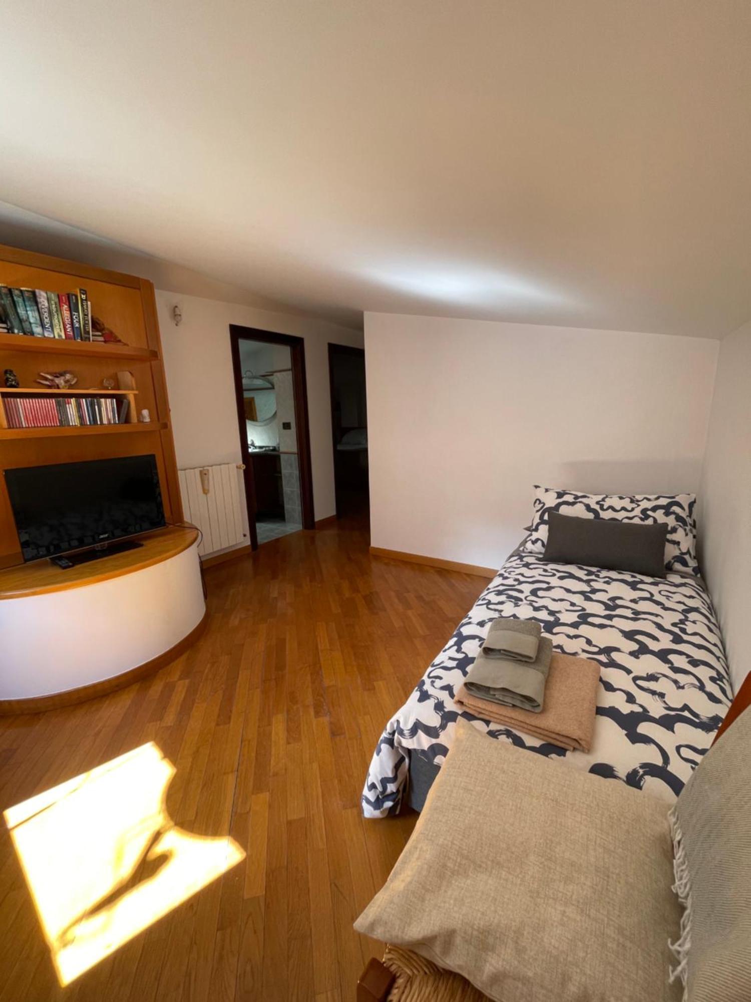 Apartament La Casa Nel Cortile Castelbuono  Zewnętrze zdjęcie