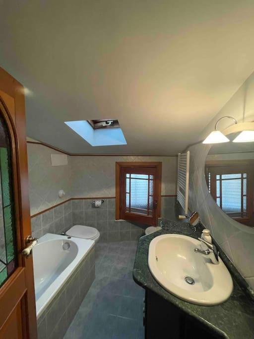 Apartament La Casa Nel Cortile Castelbuono  Zewnętrze zdjęcie